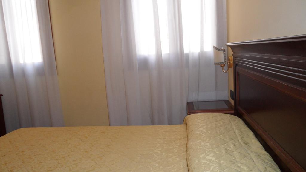 Alloggi Marinella Veneţia Exterior foto